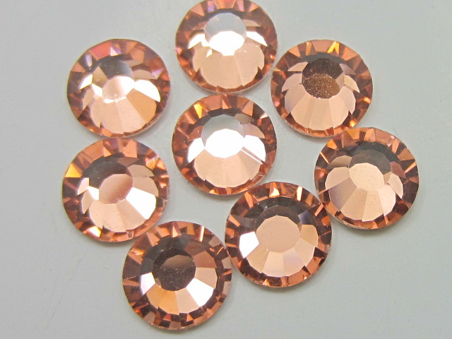 18 pcs. 34ss APRICOT (viva) FLATBACK PRECIOSA Rhinestones